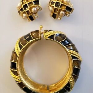 Gerard Yosca Luxurious Black and Gold Bracelet & Earrings Set